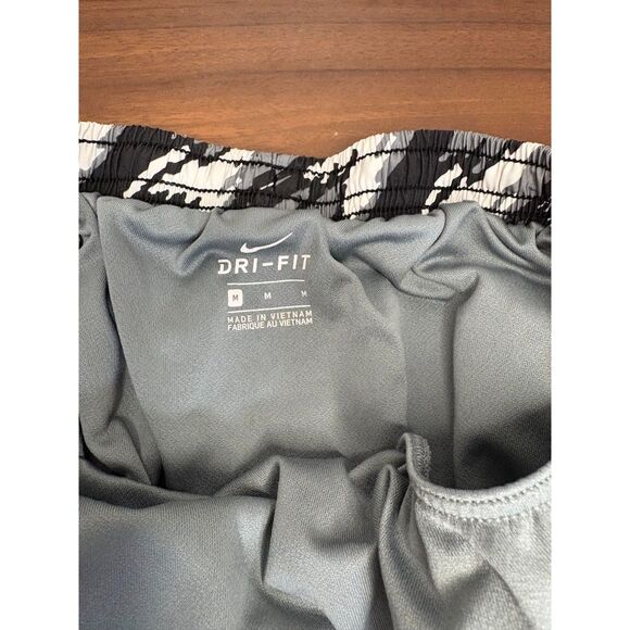 Nike Dri-Fit White Black Gray Short in Medium - Picture 7 of 8